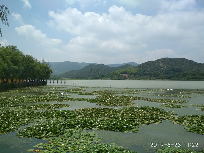 Ang Sinaunang Bayan Na May Mahabang Sinaunang Anting Anting Minghe Ancient Town Paglalakbay Sa Ningbo